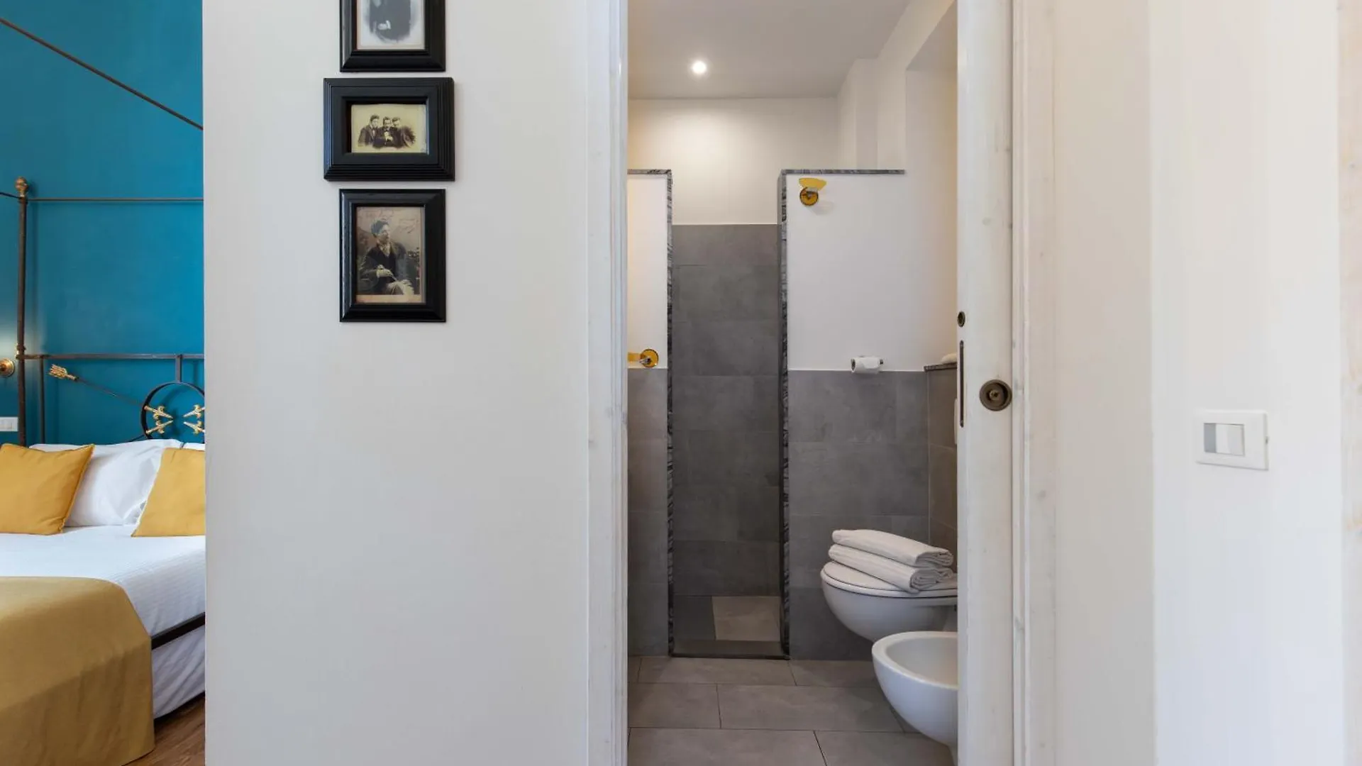 900 - Guest House Livorno