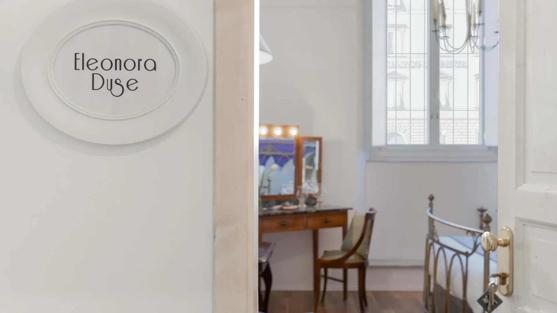 900 - Guest House Livorno
